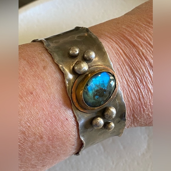 Sterling & Labradorite Cuff - Picture 2 of 7